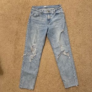 Old Navy mid-rise boyfriend jeans w/ rips
